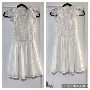 FRANCESCA’S White Floral Lace Dress Size XXS